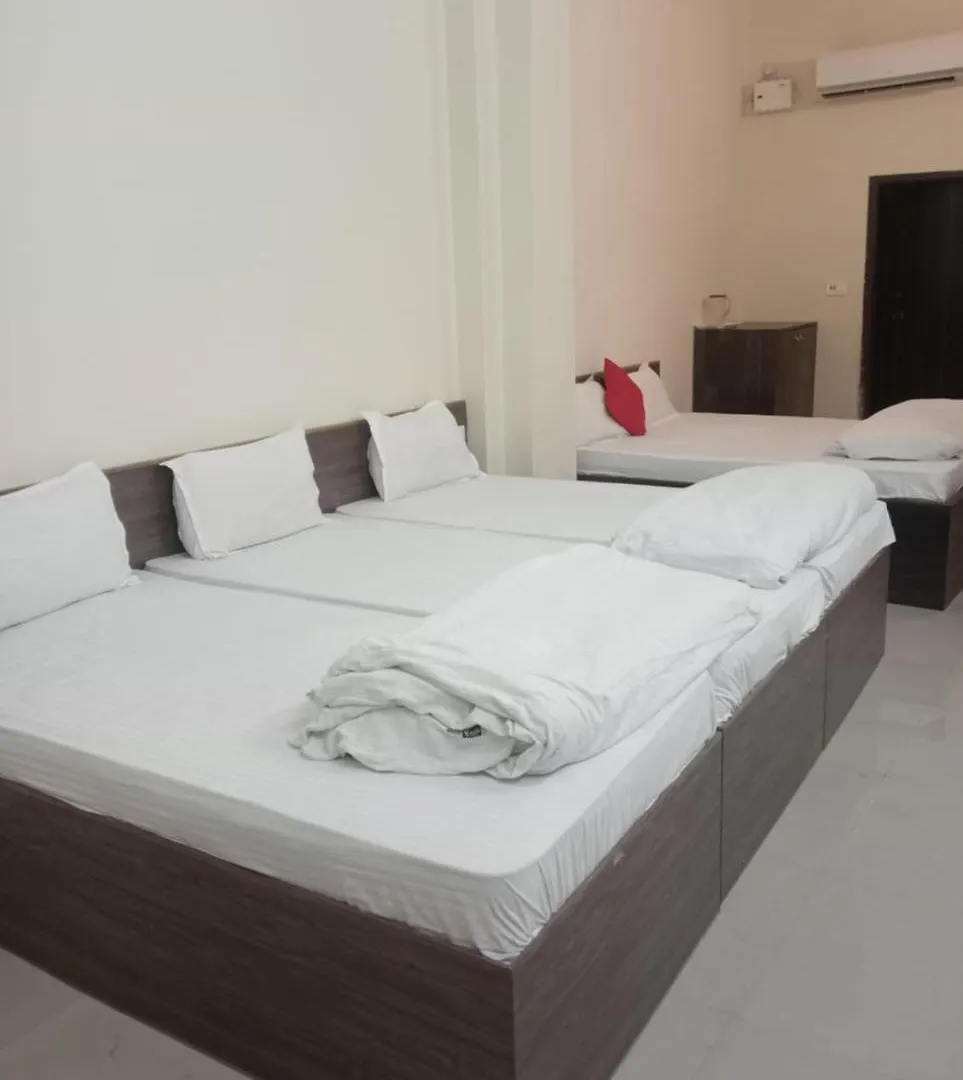 Omkaram Ashramam Gust House Hotel Varanasi Guest house
